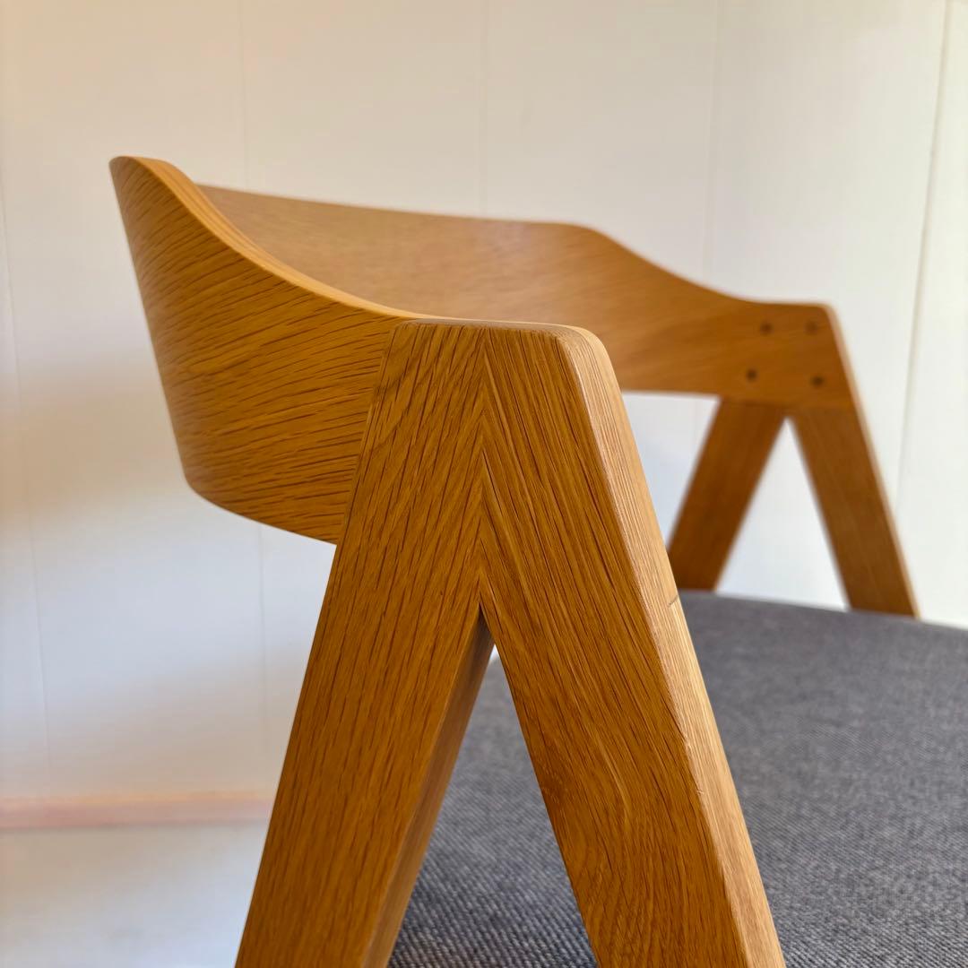 #2 ウニコ　エレムト　ダイニングチェア