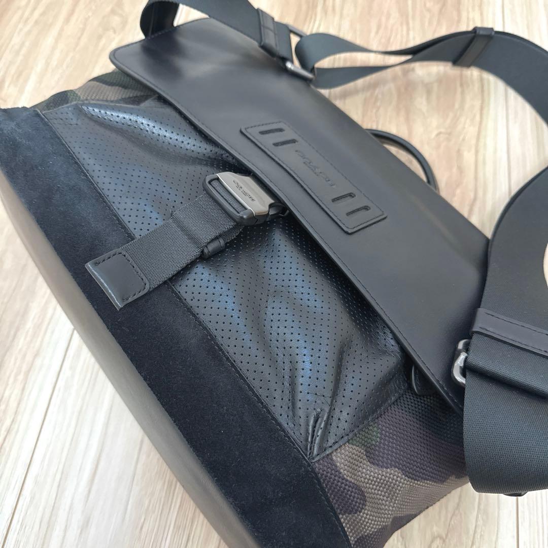 美品 コーチ COACH テレイン バイクバッグ ショルダーバッグ 迷彩柄