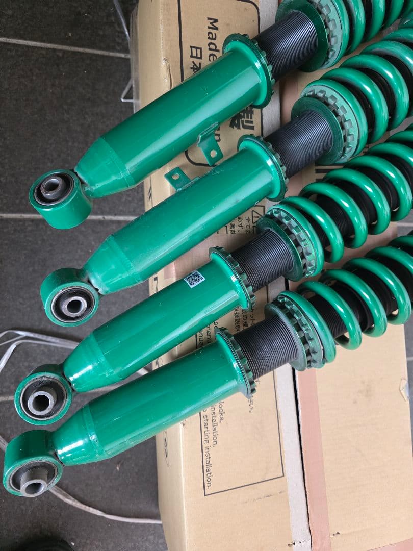 TEIN FLEX Z車高調　210クラウン