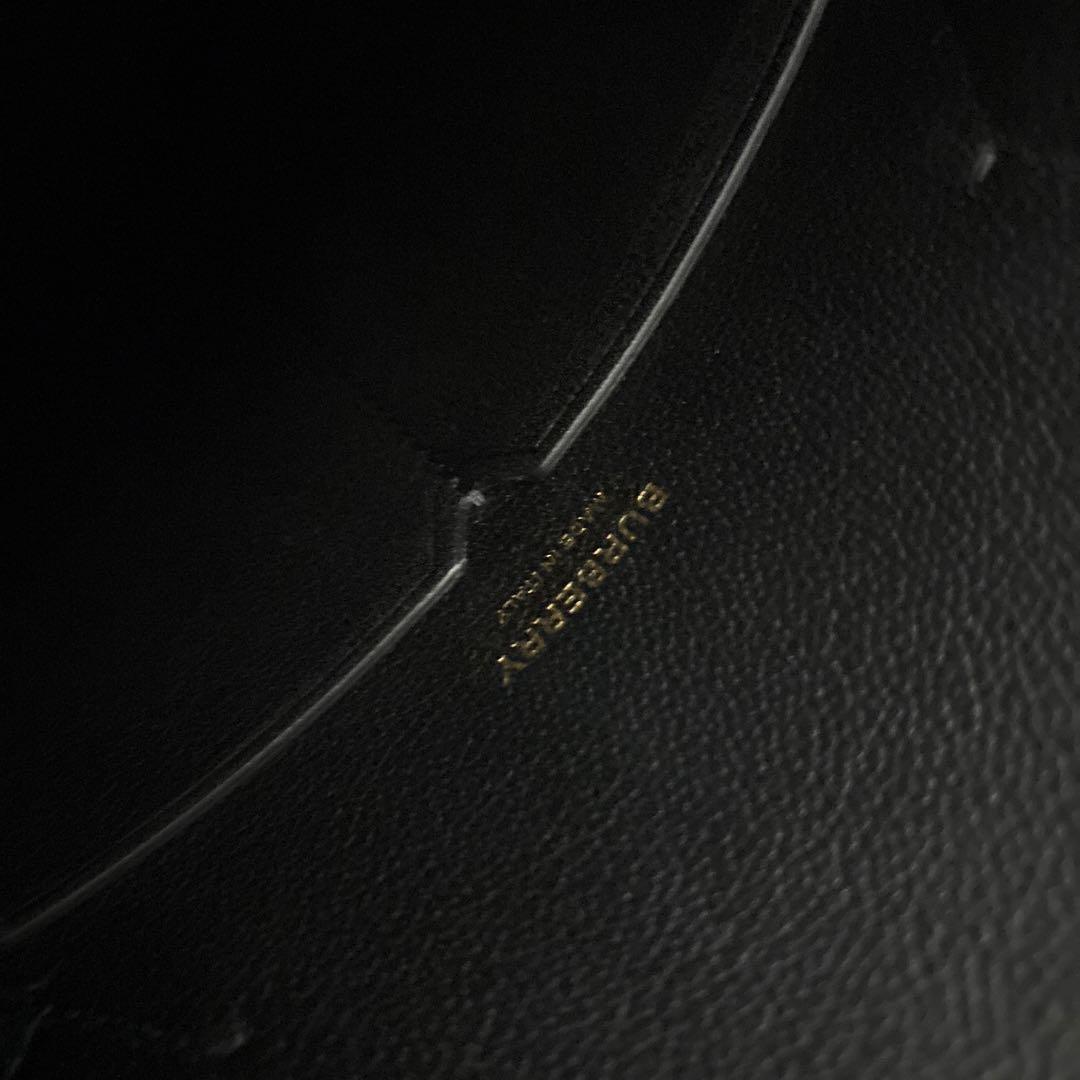値下げ不可　Burberry バーバリー　ブラック　レザートートバッグ