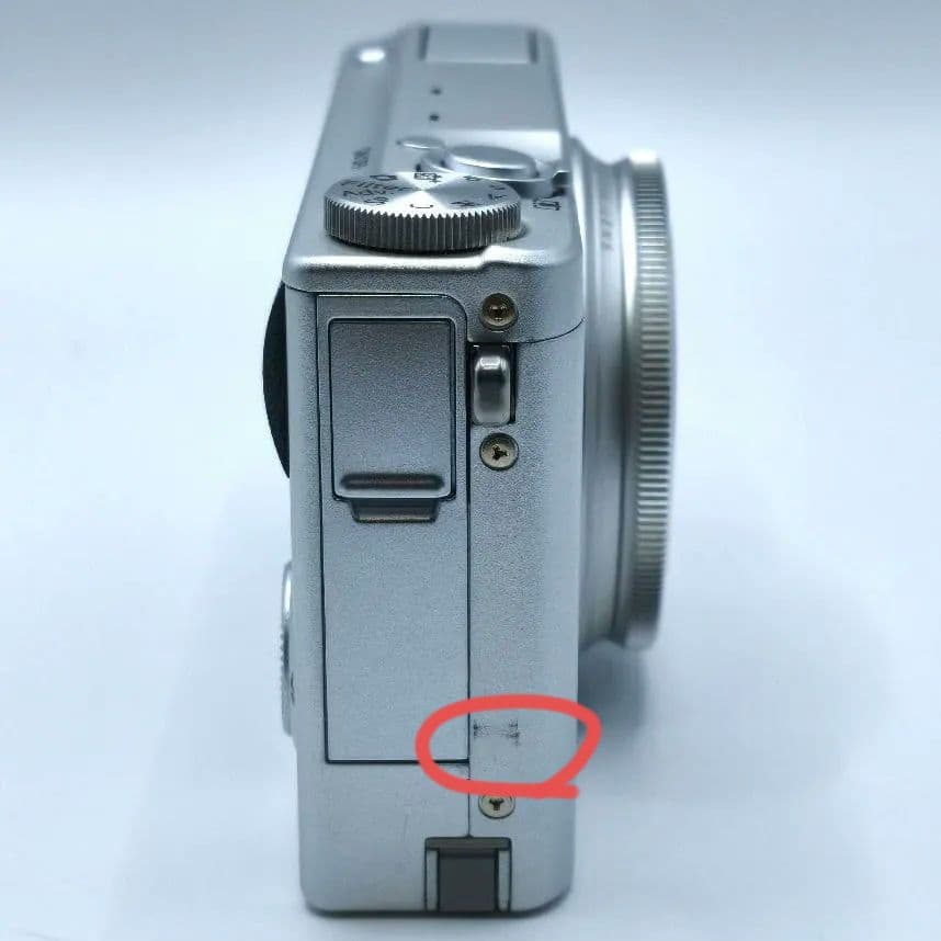 【美品】 FUJIFILM フジフィルム XQ1 元箱付き シルバー 動作OK