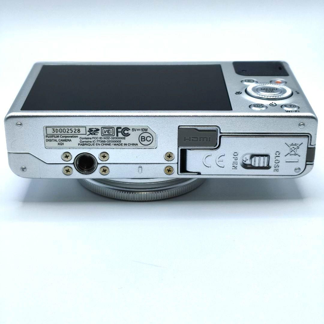 【美品】 FUJIFILM フジフィルム XQ1 元箱付き シルバー 動作OK
