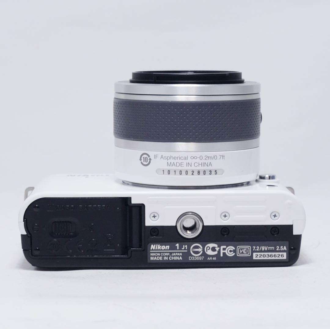 動作確認済 美品 Nikon 1 J1 10-30mm レンズセット ホワイト
