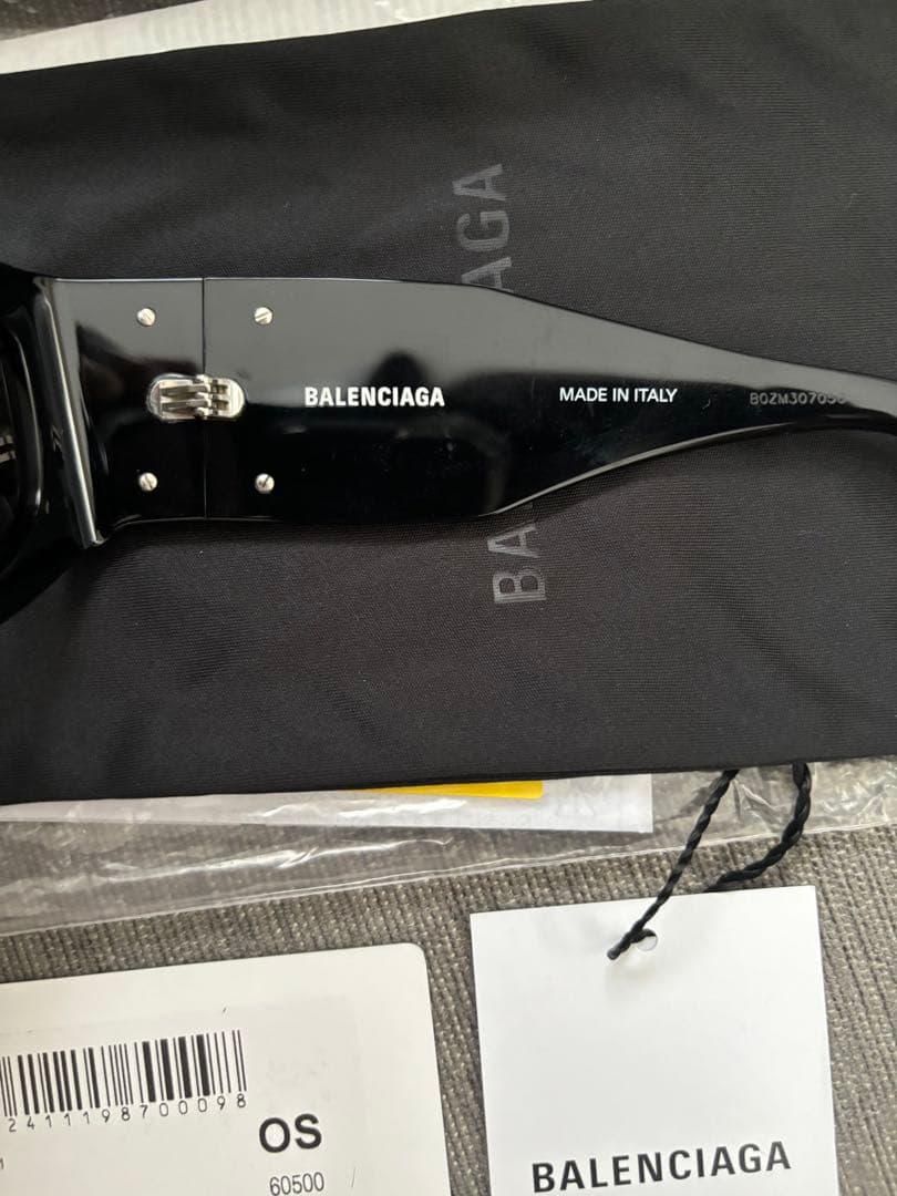 小物 Balenciaga BOSSY CAT