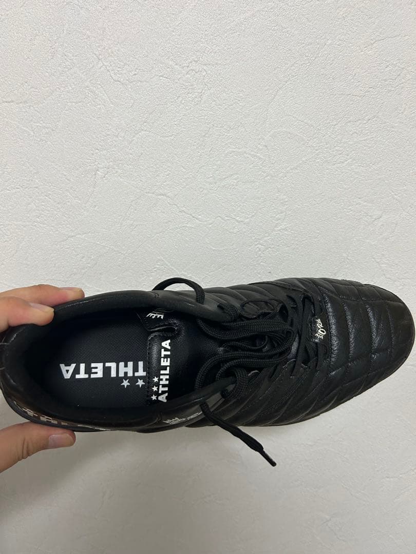 ATHLETA トレーニングシューズ ブラック