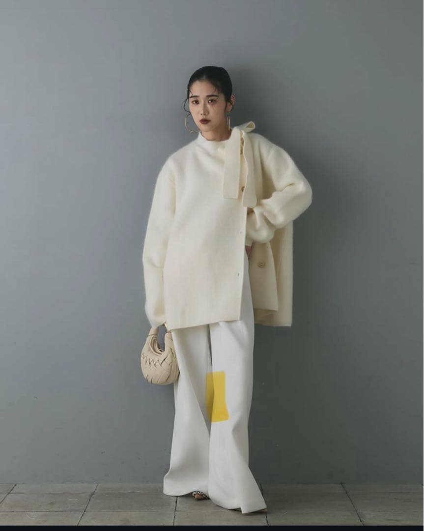 リボン付きアイボリーオーバーサイズニット新品未使用タグ付き