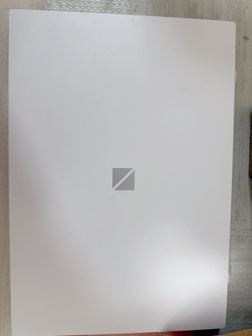 NEC LAVIE PC-N1570GAW [パールホワイト]