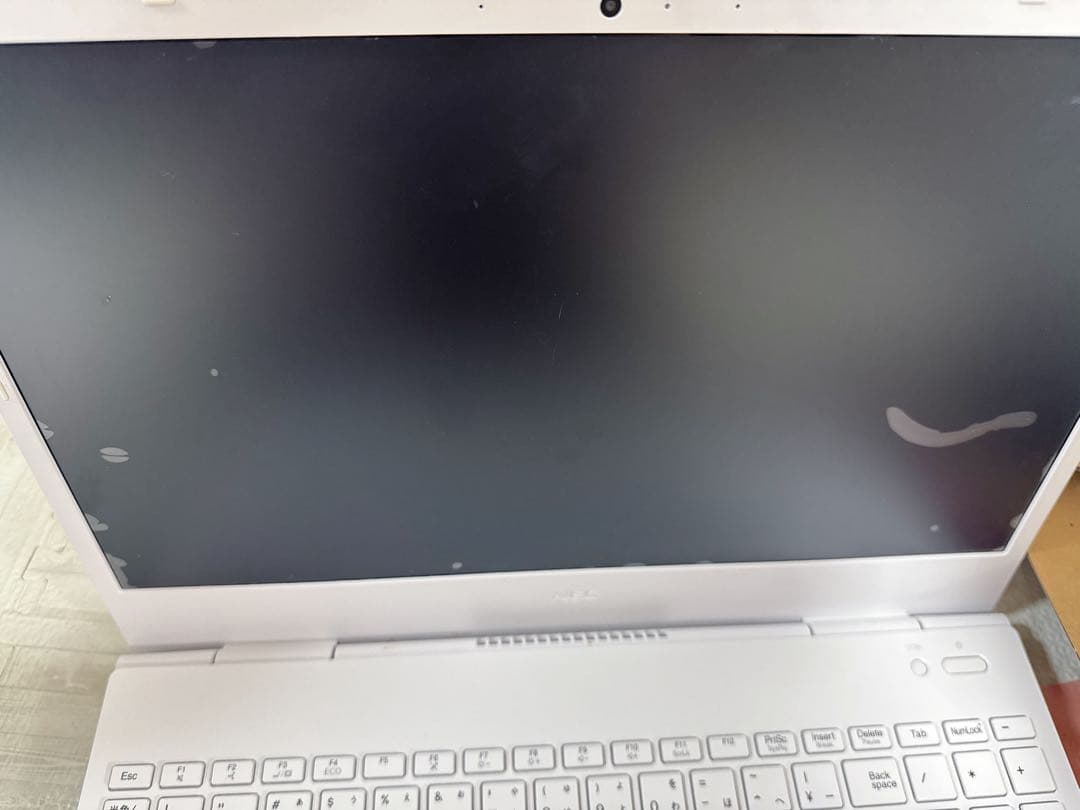 NEC LAVIE PC-N1570GAW [パールホワイト]