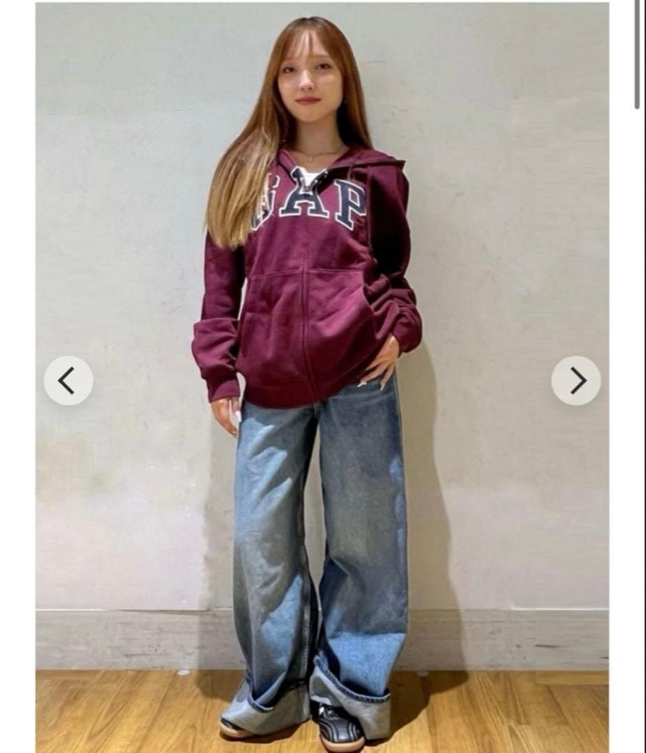 【希少レア】新品ꕥGAPリラックスフィットロゴ裏ボアジップアップパーカー