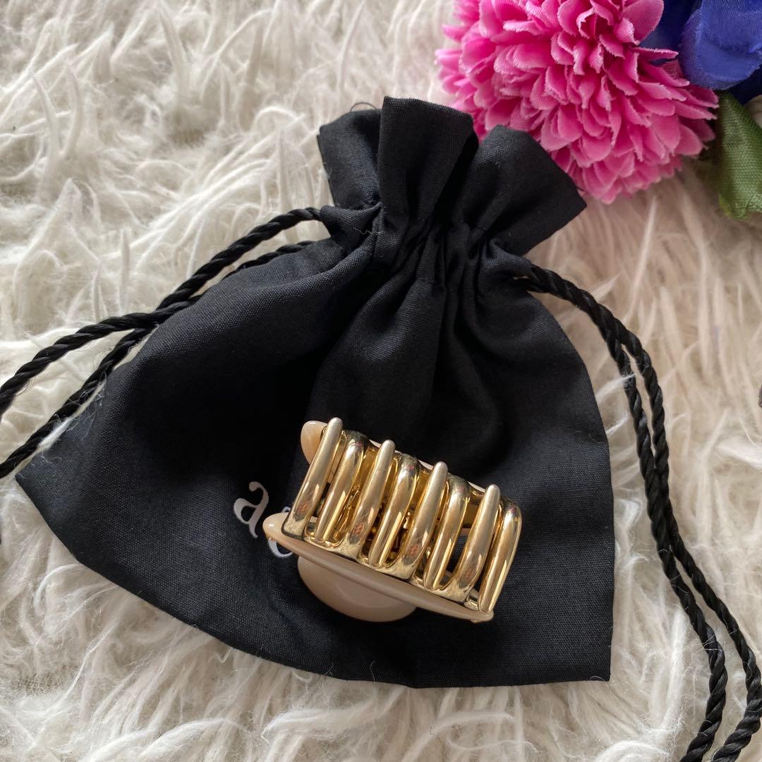 acca ティアラクィーン S ヘアクリップ　クリップ　アッカ