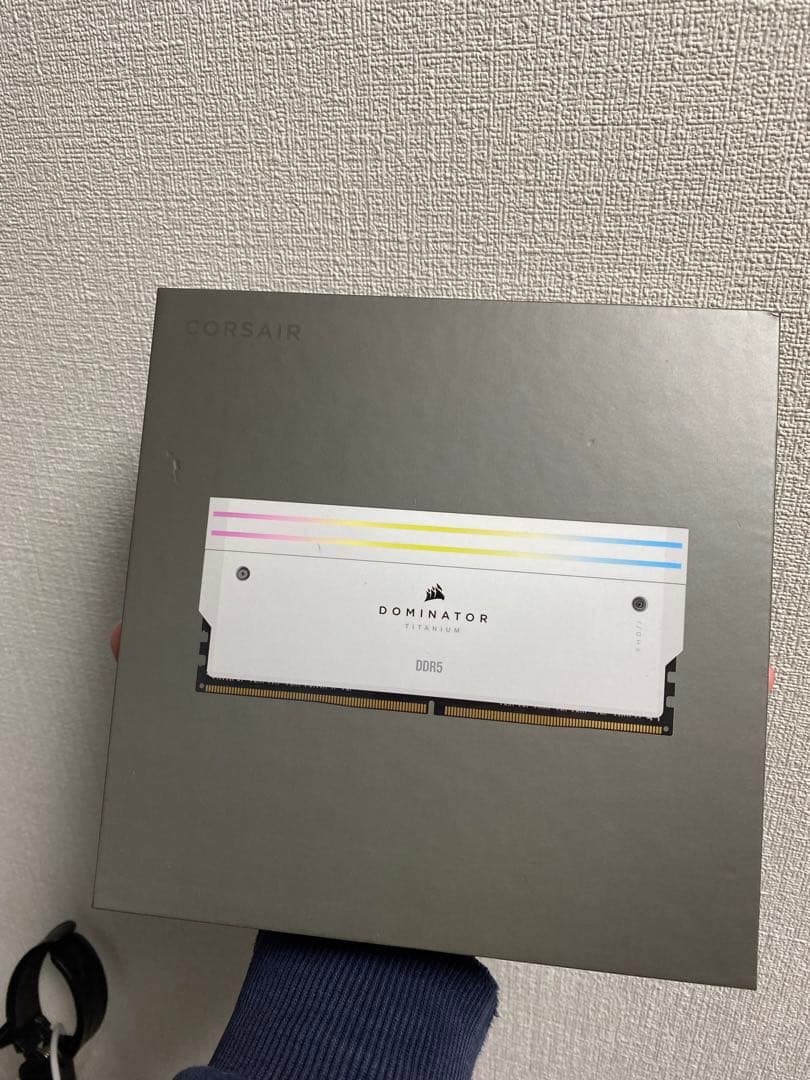 CORSAIR DOMINATOR TITANIUM DDR5 メモリ 32gb