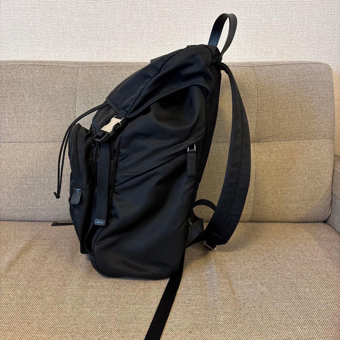 プラダ　あんしん鑑定済　パックパック　2VZ135 ブラック　サフィアーノレザー