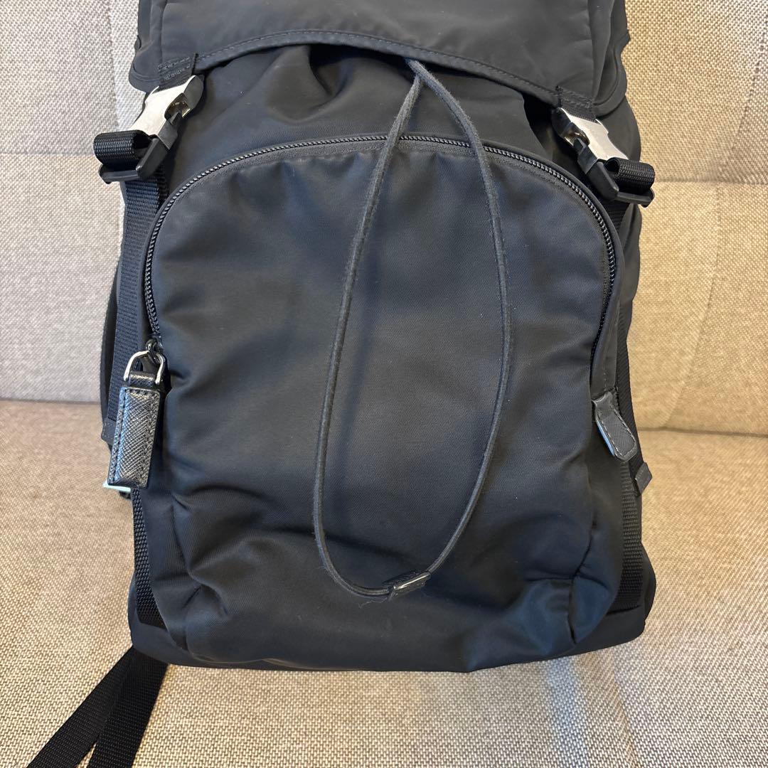 プラダ　あんしん鑑定済　パックパック　2VZ135 ブラック　サフィアーノレザー