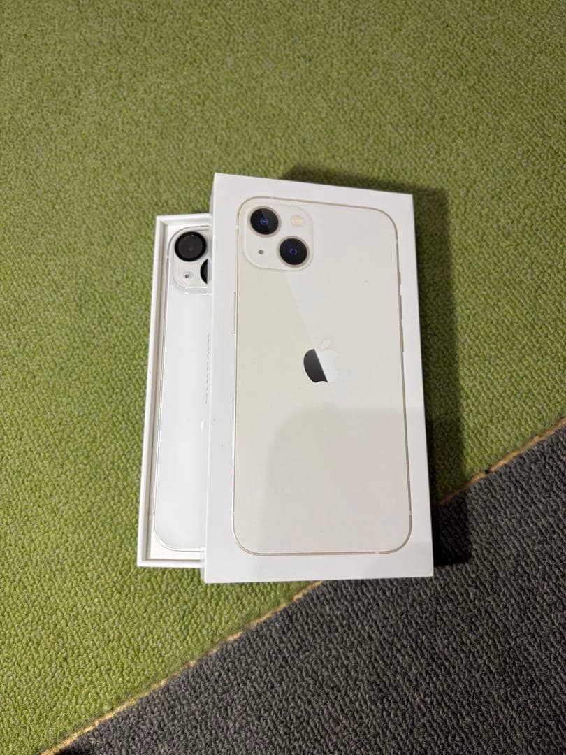 Apple iPhone 13 258GB本体　美品