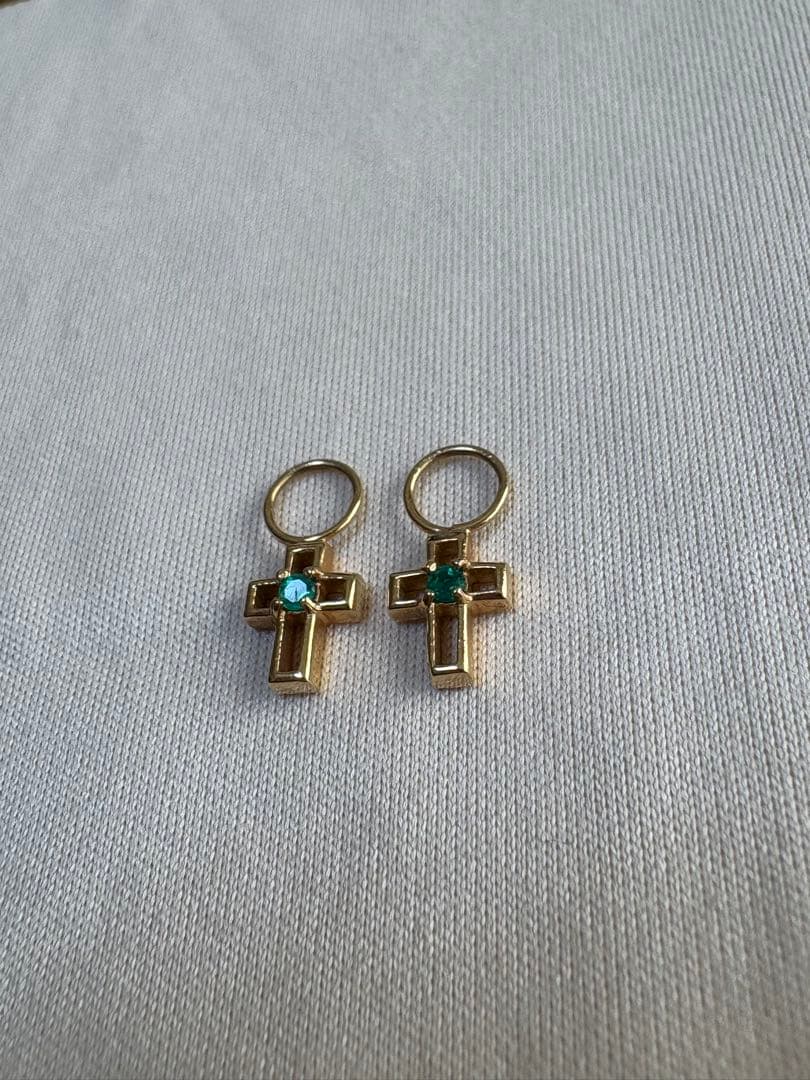 GSTV チャーム18K エメラルド ピアス ピアリング