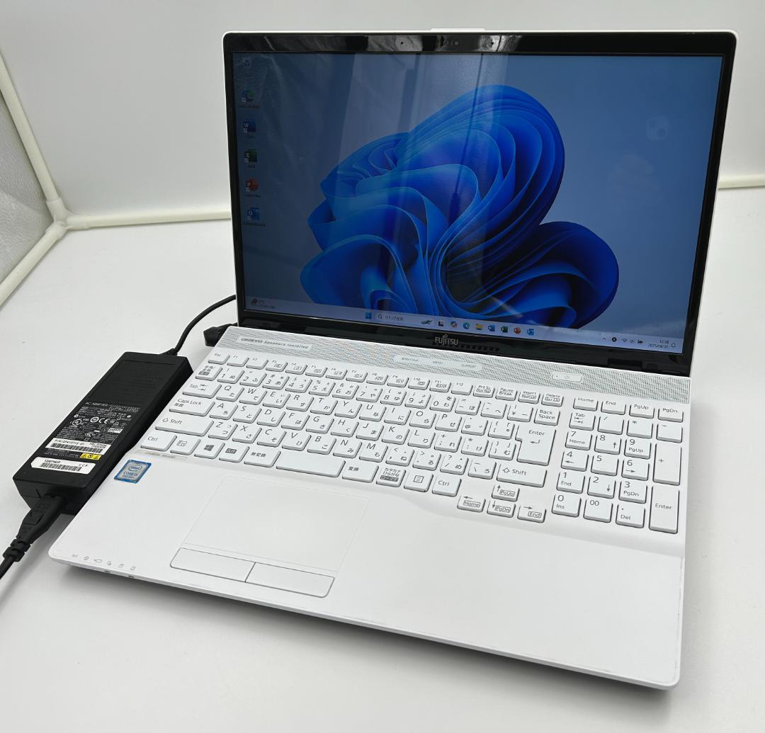 ノートパソコン windows11 オフィス付き core i5 WA3/C2W