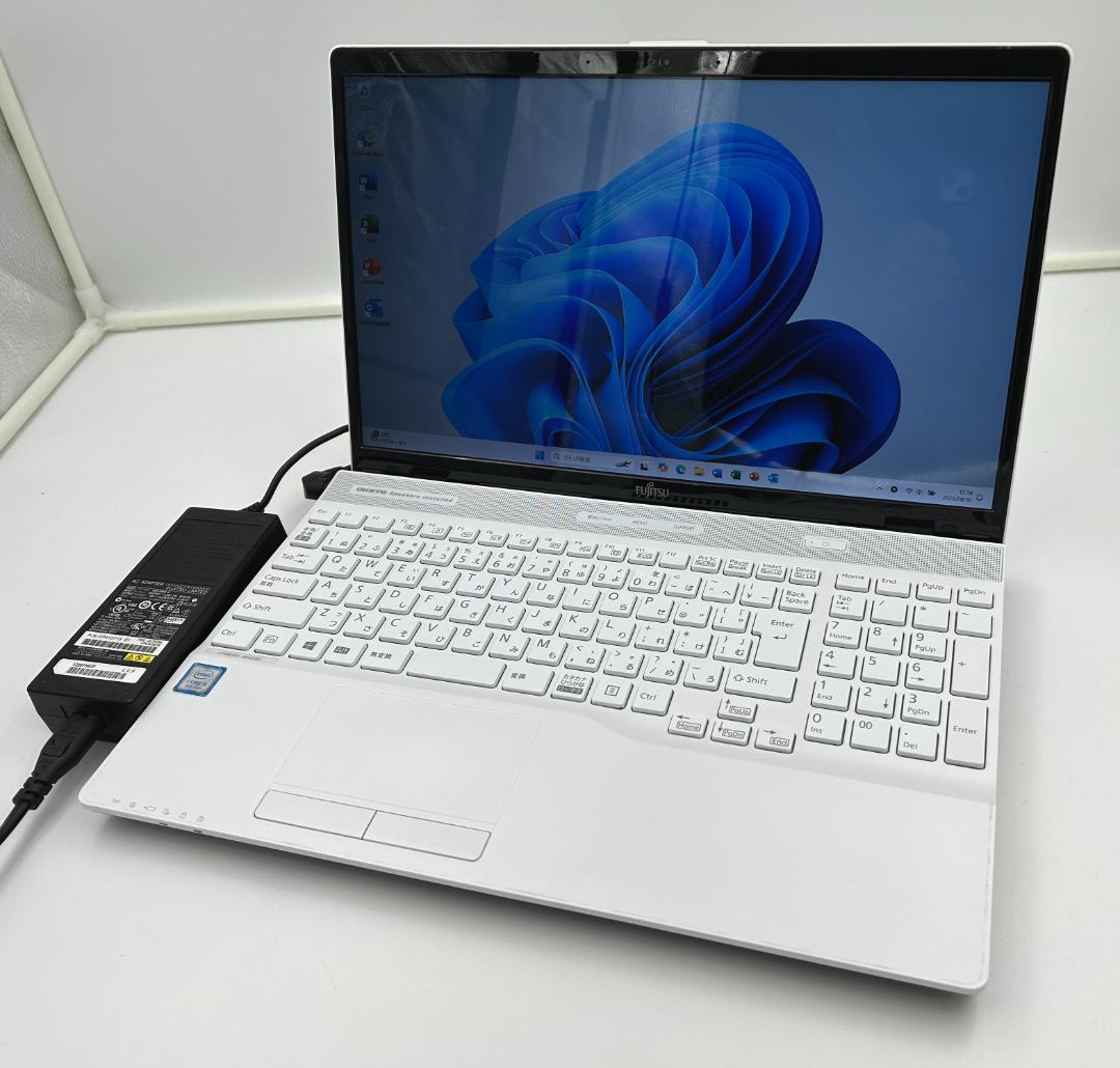 ノートパソコン windows11 オフィス付き core i5 WA3/C2W