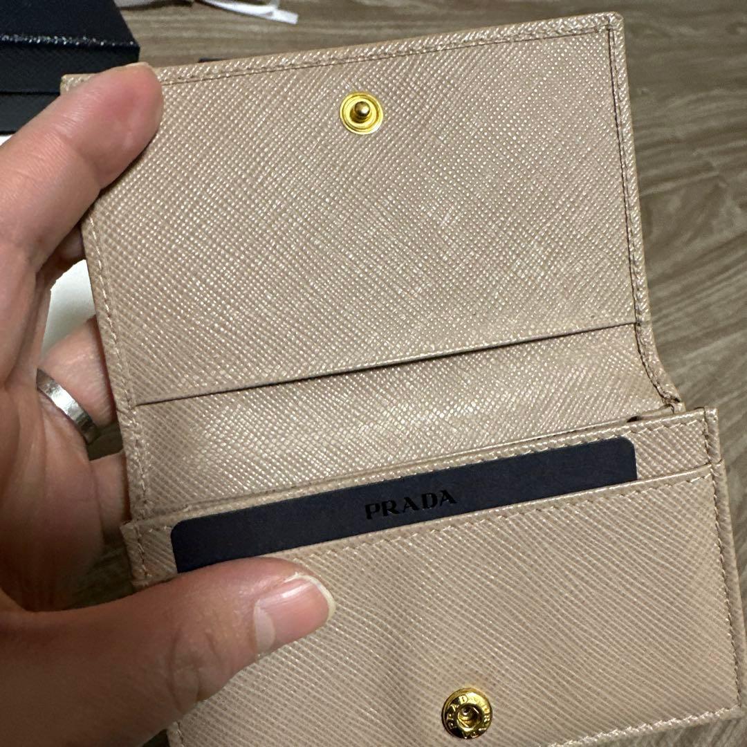 プラダ　名刺入れ　カードケース