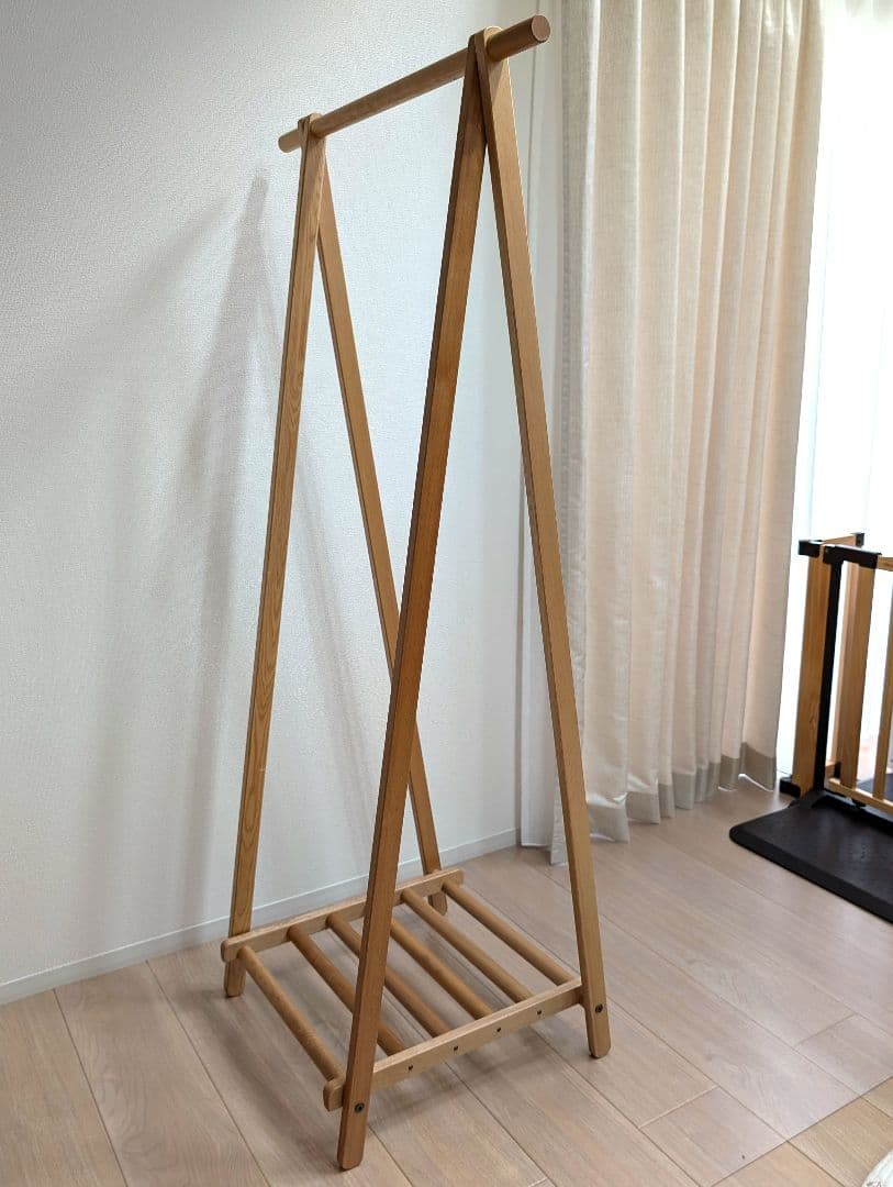 【最終値下げ】天然木A型ハンガーラック 幅73cm
