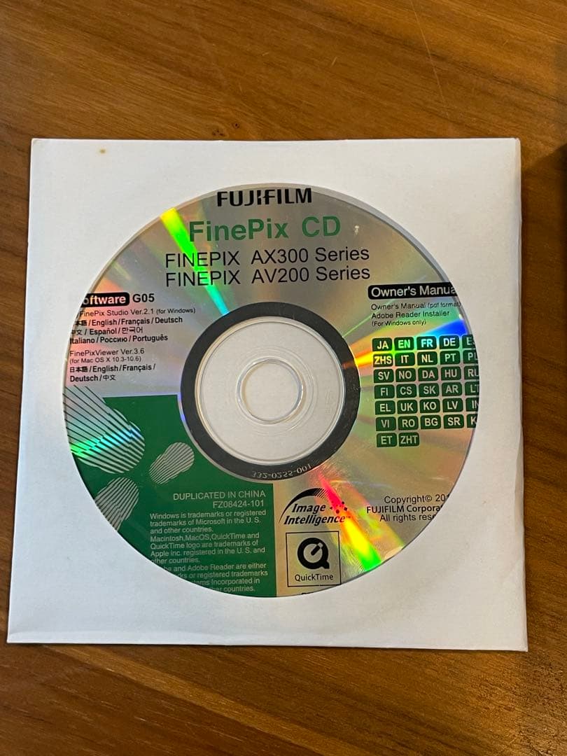 Fujifilm FinePix AV250 レッド　デジタルカメラ　単三電池