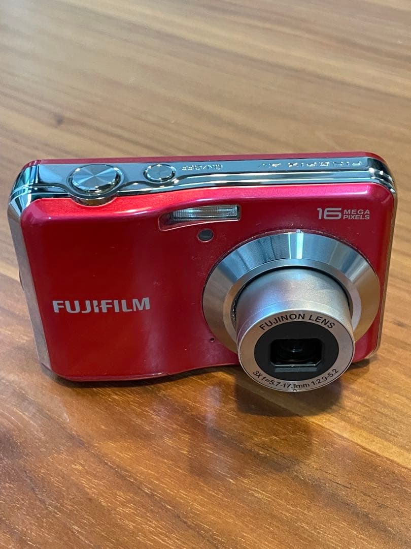 Fujifilm FinePix AV250 レッド　デジタルカメラ　単三電池