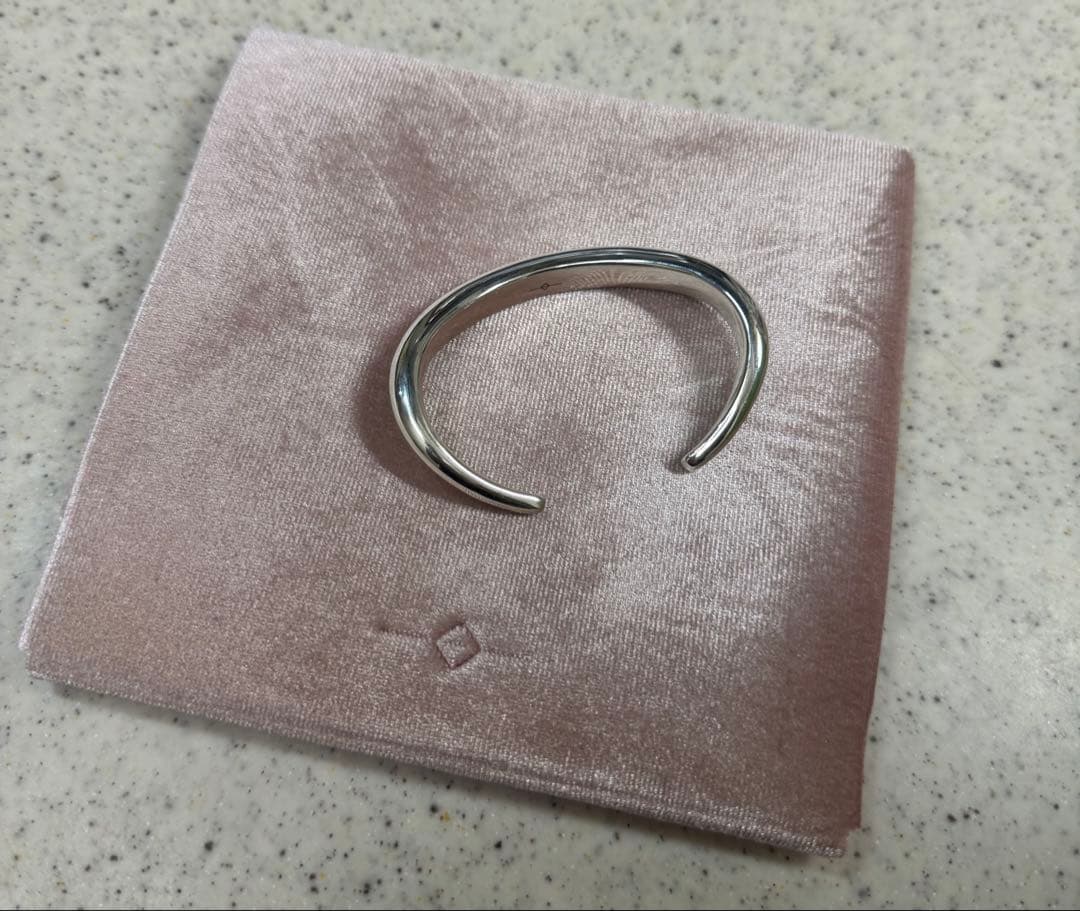 2025 /GABRIELA ARTIGAS WAVE CUFF ¥110000