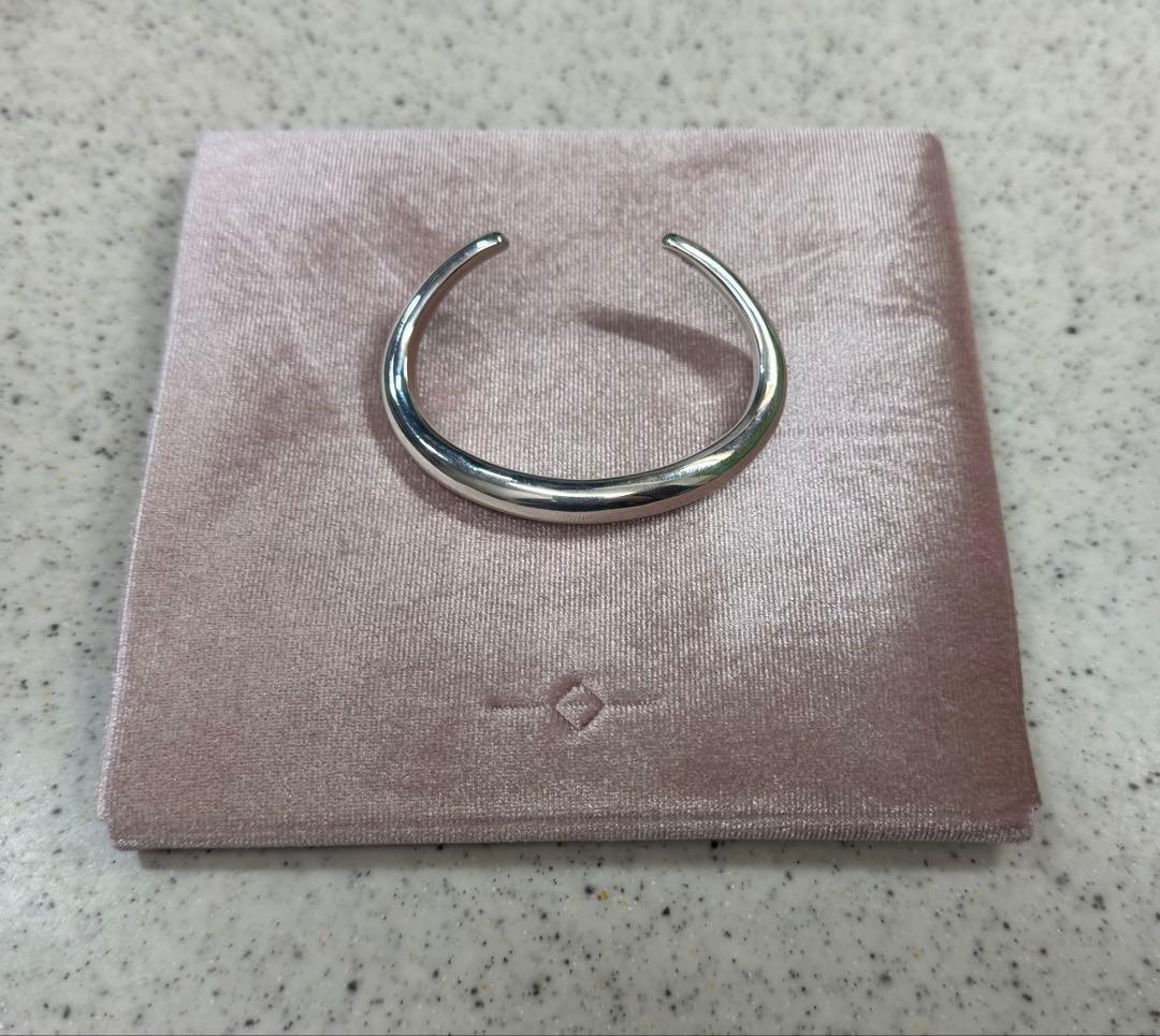 2025 /GABRIELA ARTIGAS WAVE CUFF ¥110000