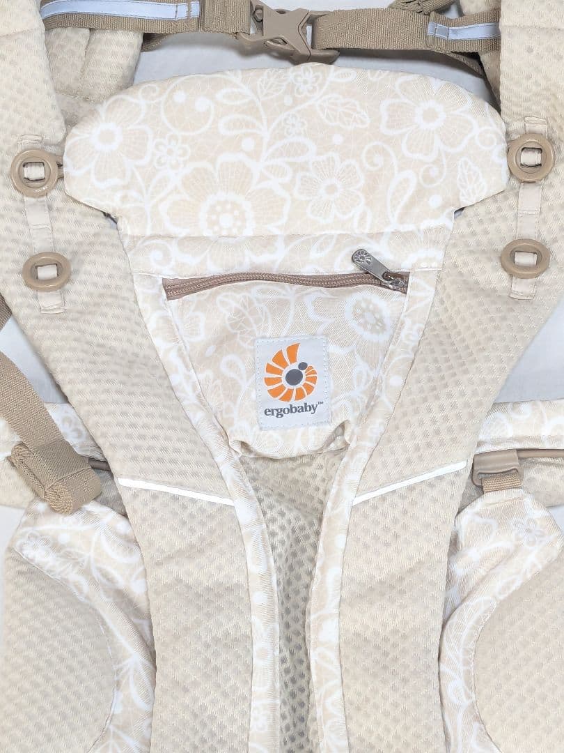 美品 ergobaby エルゴ オムニ ブリーズ クリームフラワーレース