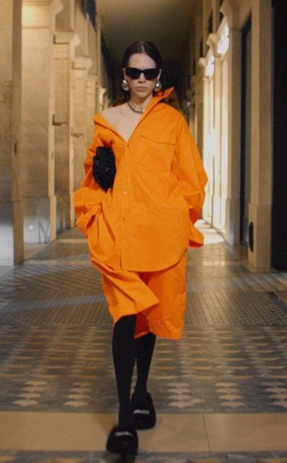 月末セール 17万 新品タグ付き 21春夏 バレンシアガ オーバーサイズシャツ