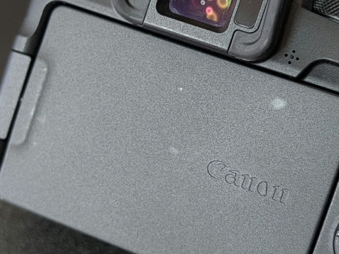 【週末特価】Canon EOS R8 ミラーレスカメラ 本体