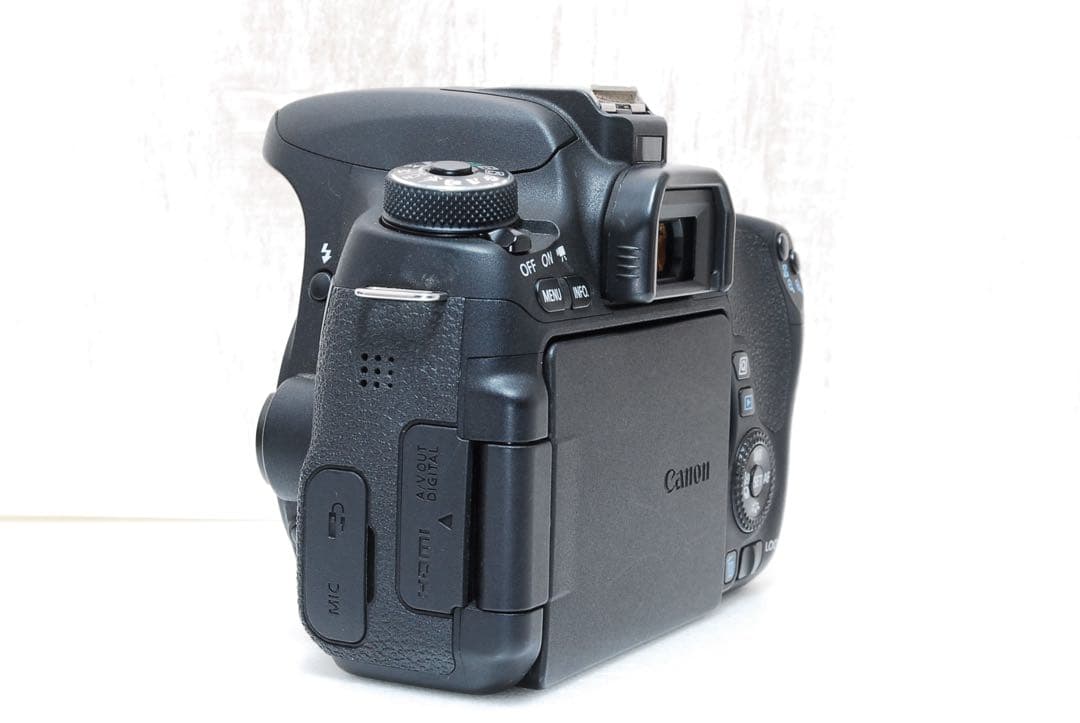 ✨Canon EOS 8000D✨ 2420万画素 一眼レフ Wi-Fi搭載