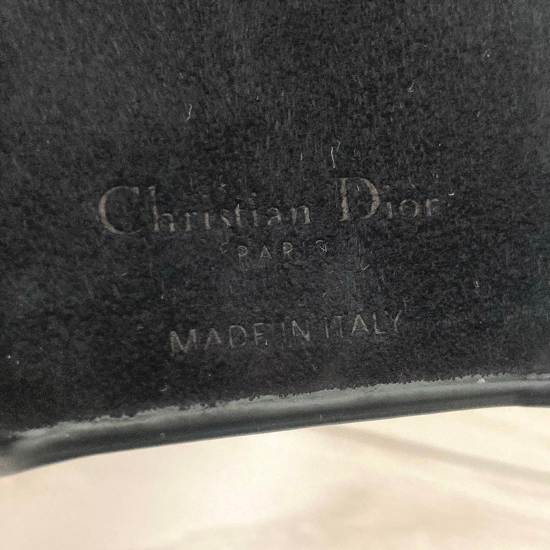 ✨新機種！超美品✨Dior　LADY DIOR　iPhone16ケース　羊革　黒