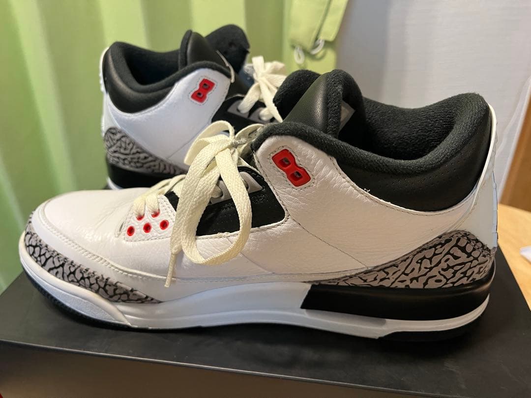 【コロコロ】AirJordan3 ホワイト セメント インフラレッド
