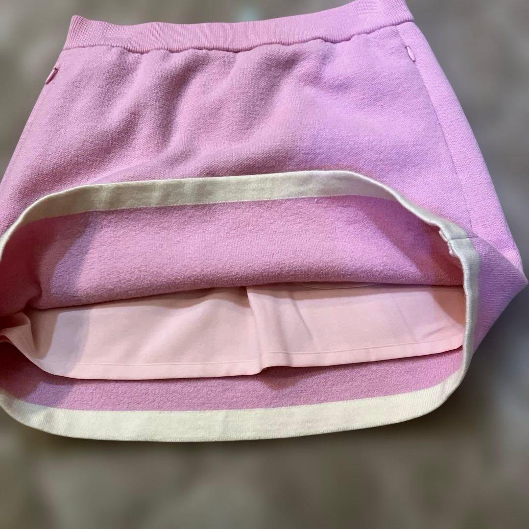 美品　ピンク タートルネック セーター・ニットスカート　セットアップ