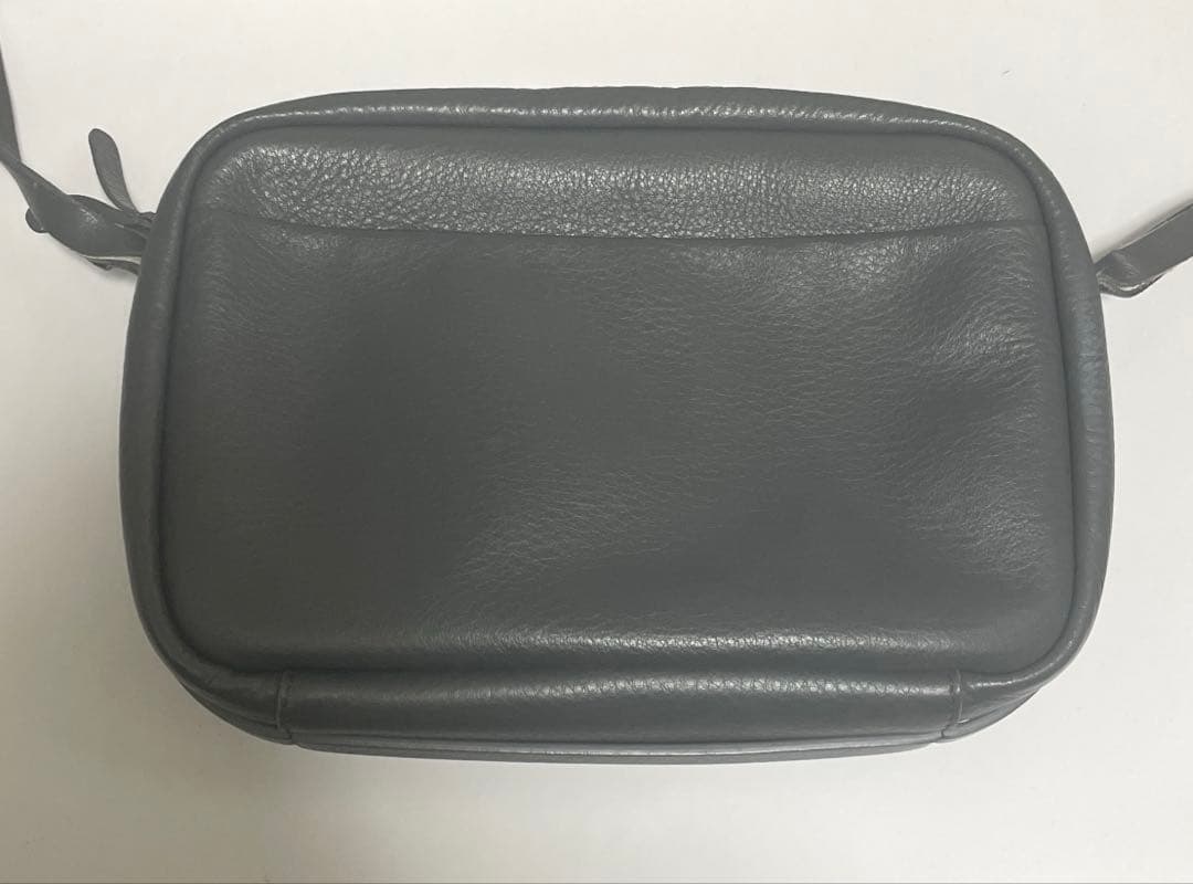 バレンシアガ カメラバッグ グレー