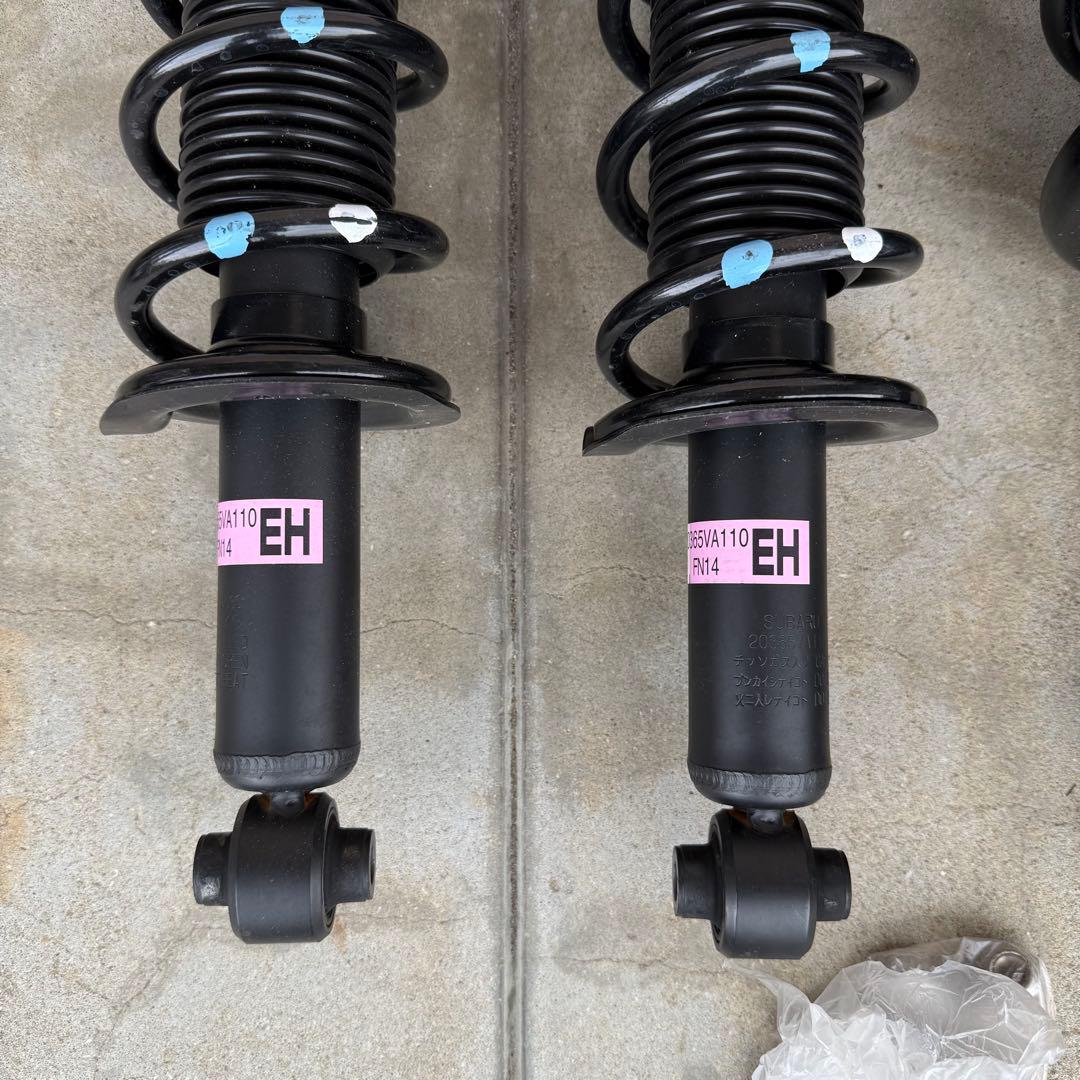 タ*ツ様 SUBARU スバル VM4 VMG レヴォーグ 純正 サスペンション