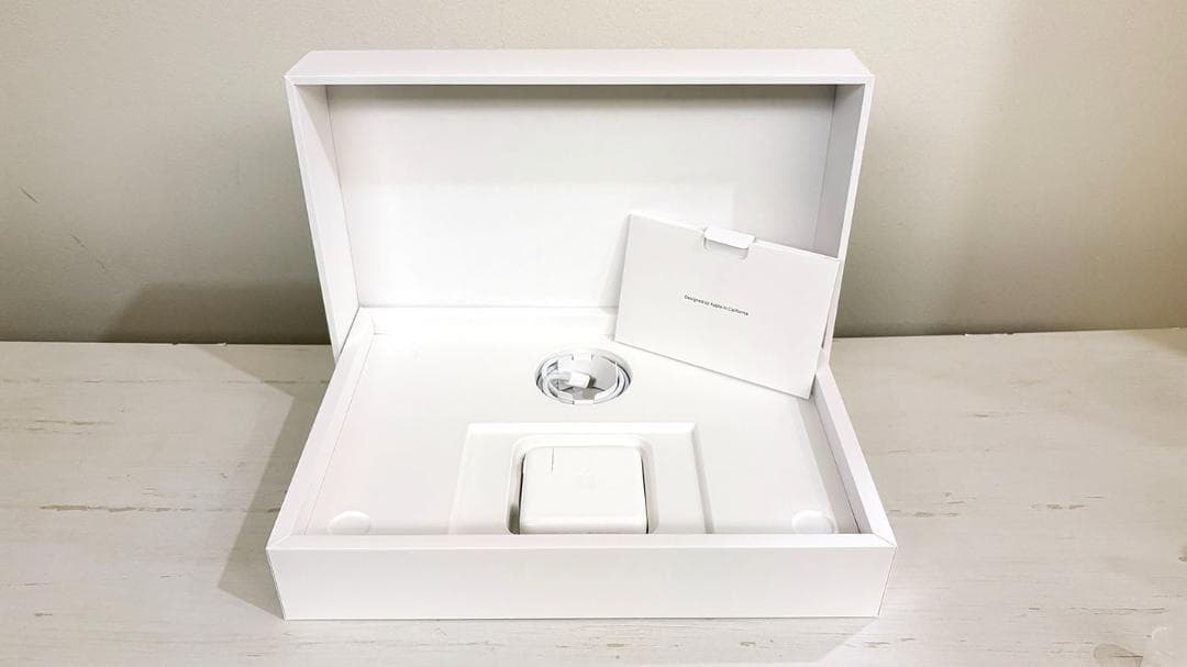 送料無料 極美品 MacBookPro 13インチ M1 1TB 16GB