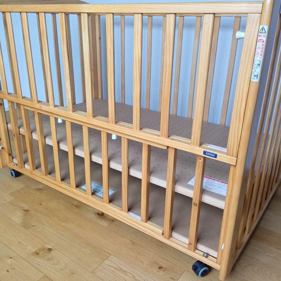 【美品】KATOJI ベビーベッド レギュラーサイズ 木製 キャスター付き