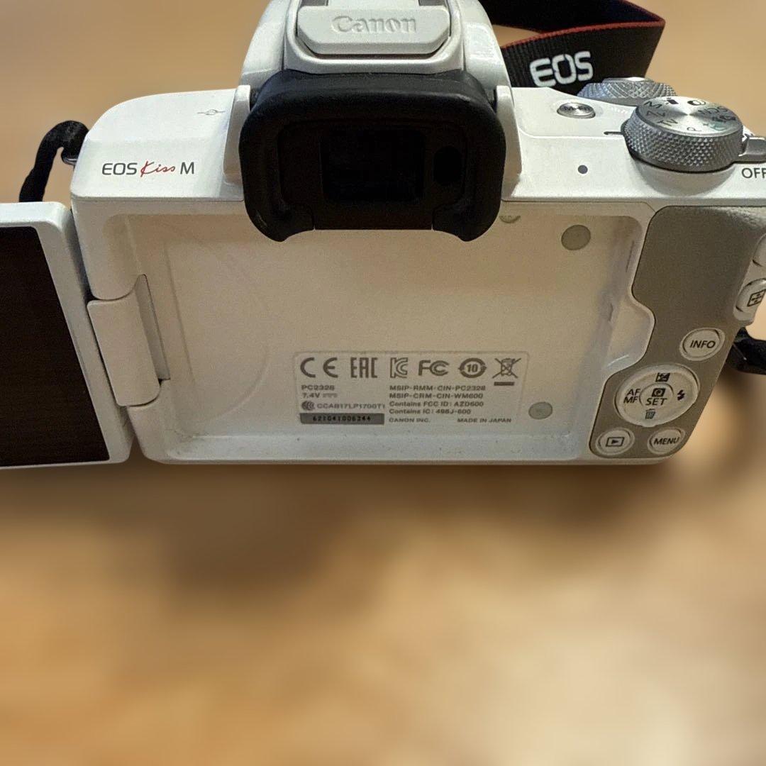 Canon EOS Kiss M ホワイト