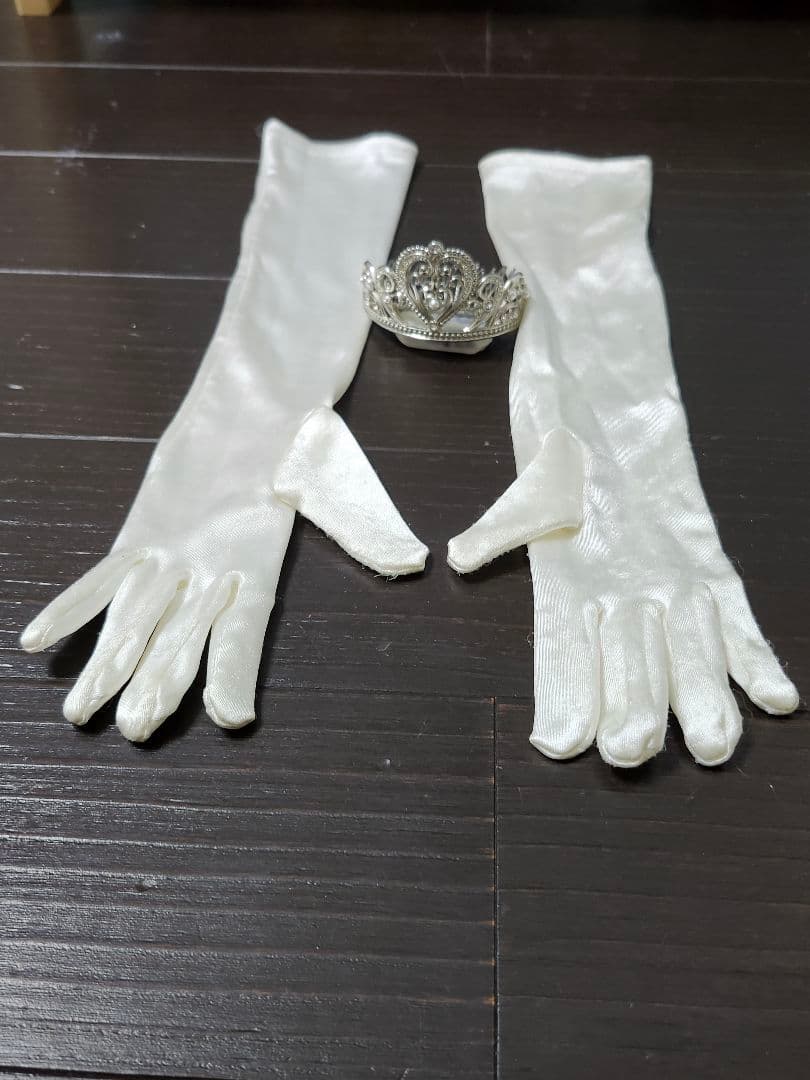 (まか)ビビディバビディブティックシンデレラ旧ドレスと手袋・ティアラセット