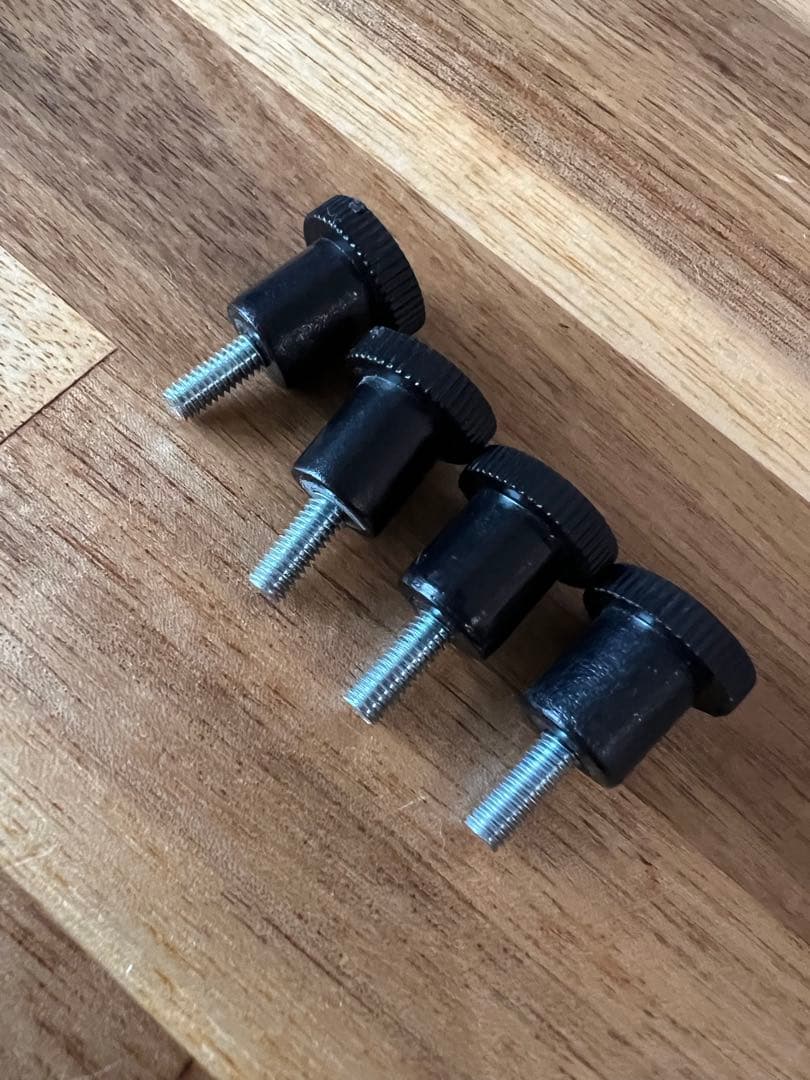 amazonベーシック　モニターアーム