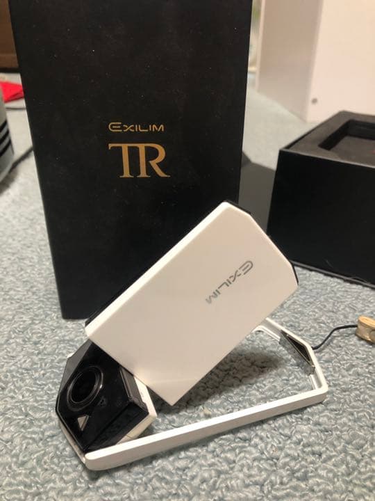 Casioカシオ自撮りカメラEX-TR70