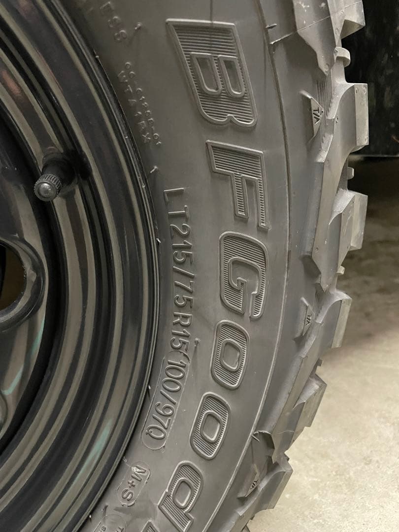 ①ジムニーシエラ 純正15インチホイール グッドリッチ　215/75R15