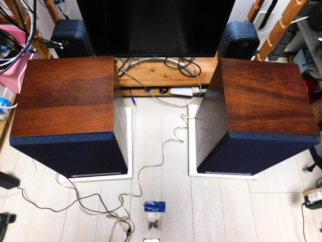 JBL Model 4301B　目立つキズのない美品　音出し確認済