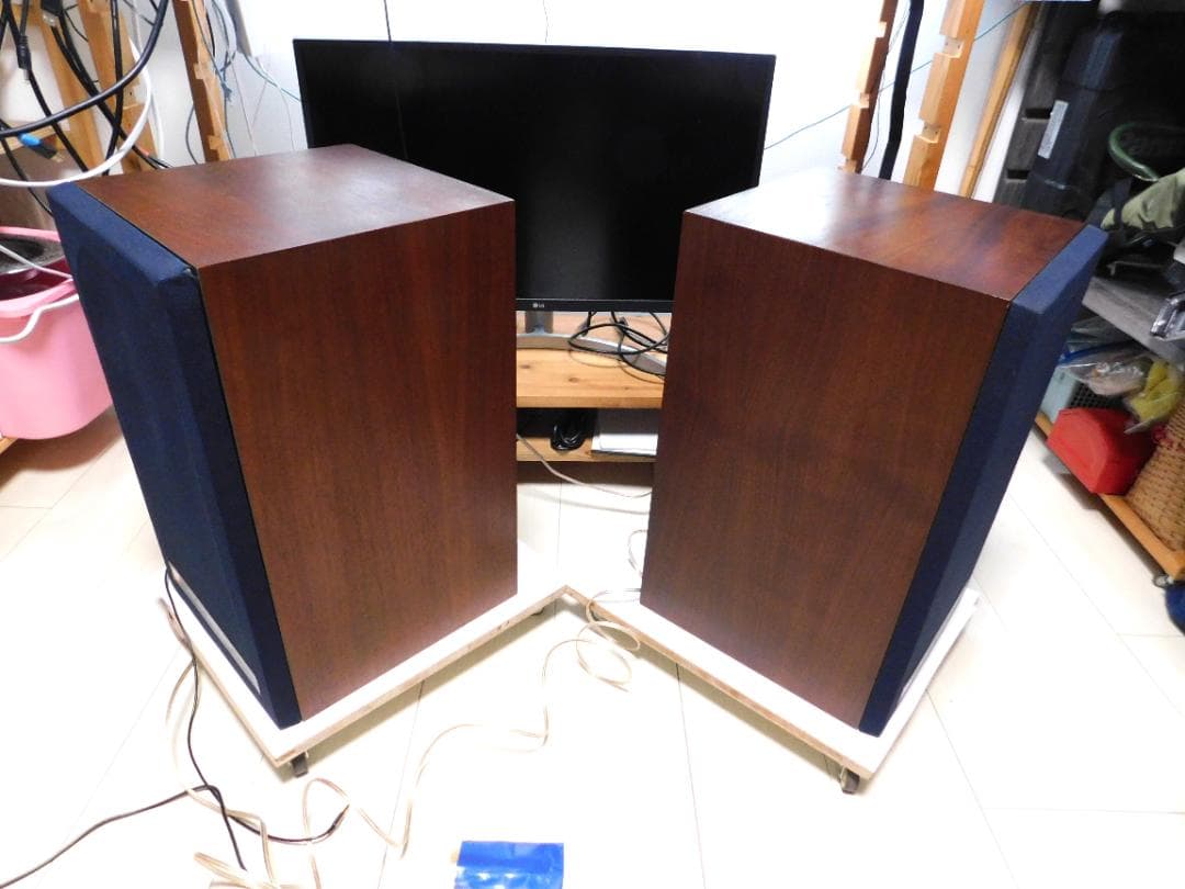 JBL Model 4301B　目立つキズのない美品　音出し確認済