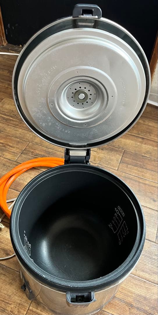 リンナイ炊飯器 LPガス　こがまる　一升炊き
