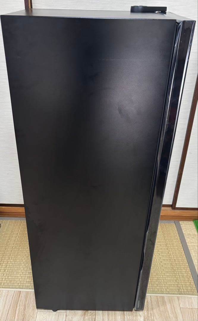 さくら製作所のワインセラー「FURNIELSAB-90G(PB)」　ブラック