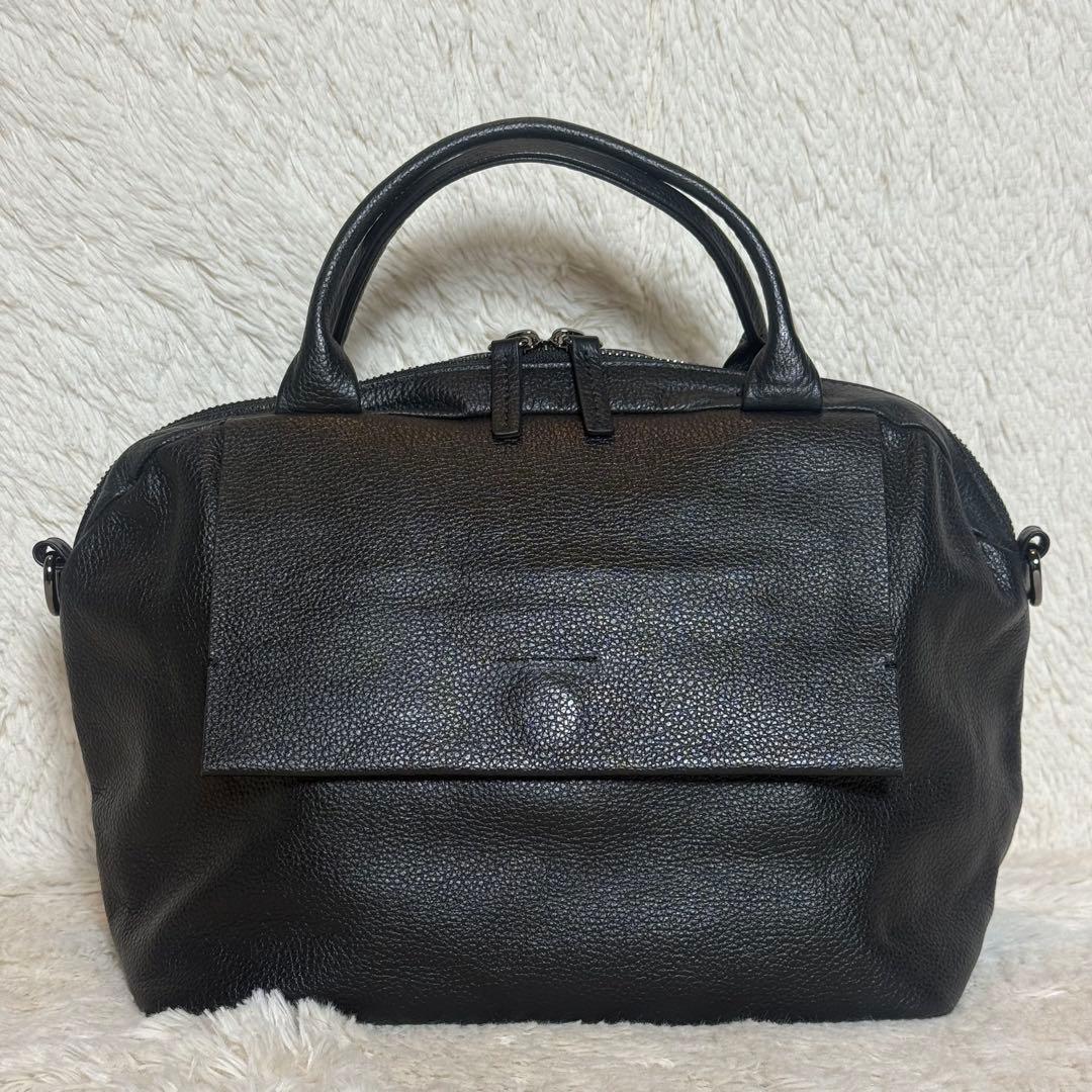ほぼ未使用 ear PAPILLONNER レザーフラップ2WAYバッグ S 黒