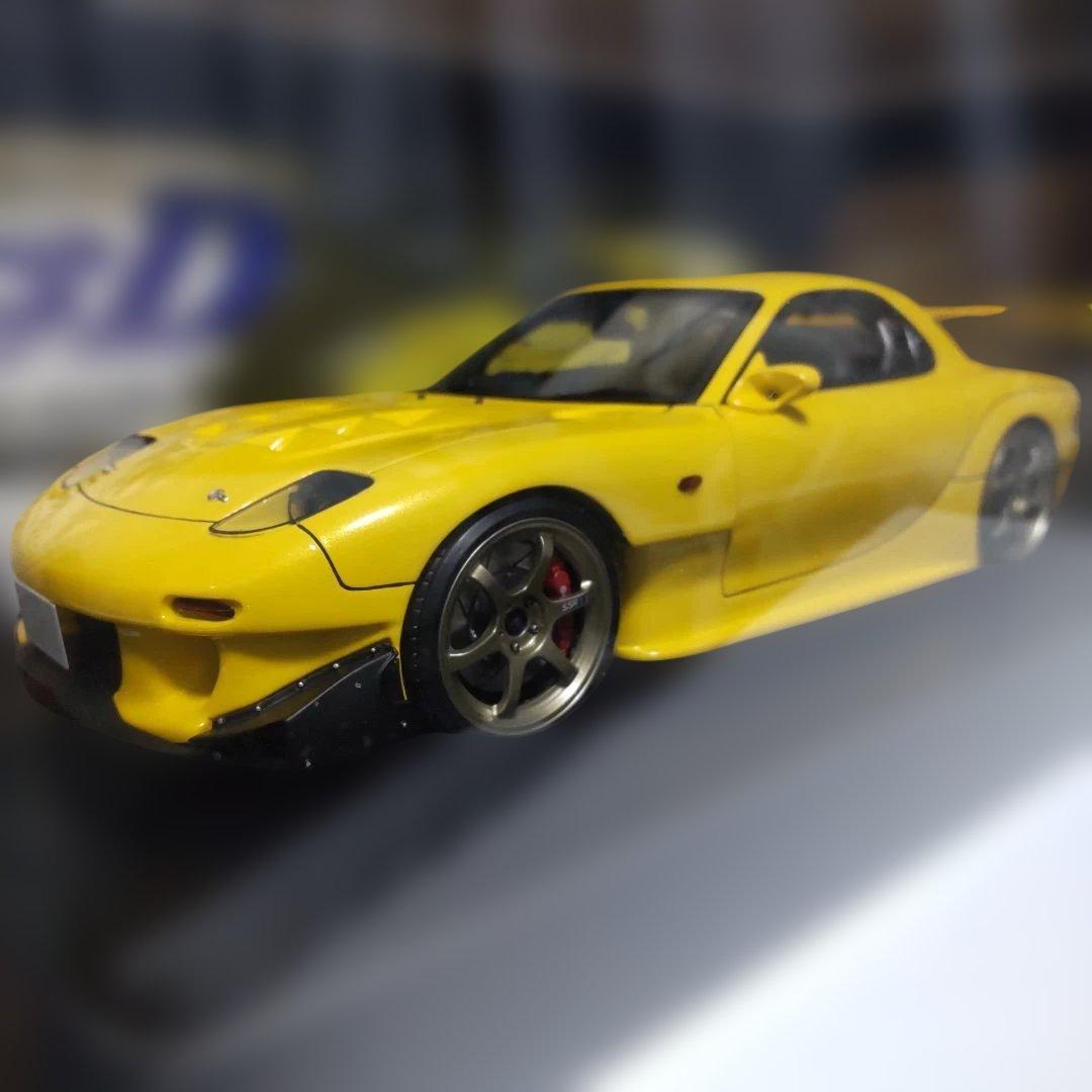 マツダ RX-7 FD3S 頭文字D 高橋啓介 1/18 イグニッションモデル