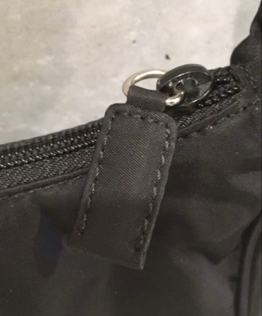 PRADA ナイロンバッグ